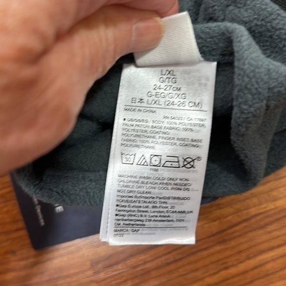 Gap Fleece Smartphone Gloves Gray NWT Sz L/XL - Picture 5 of 6